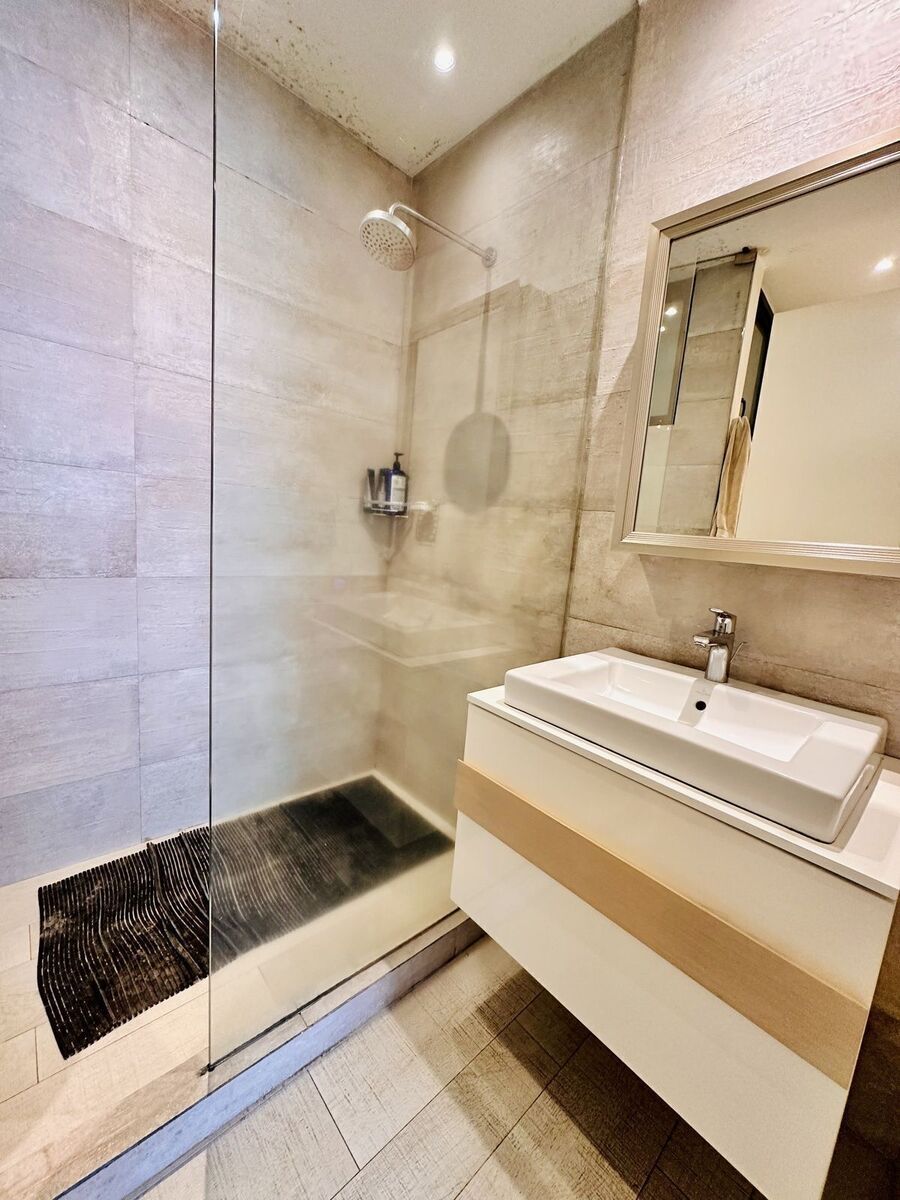 19 of 23: BAÑO RECAMARA PRINCIPAL