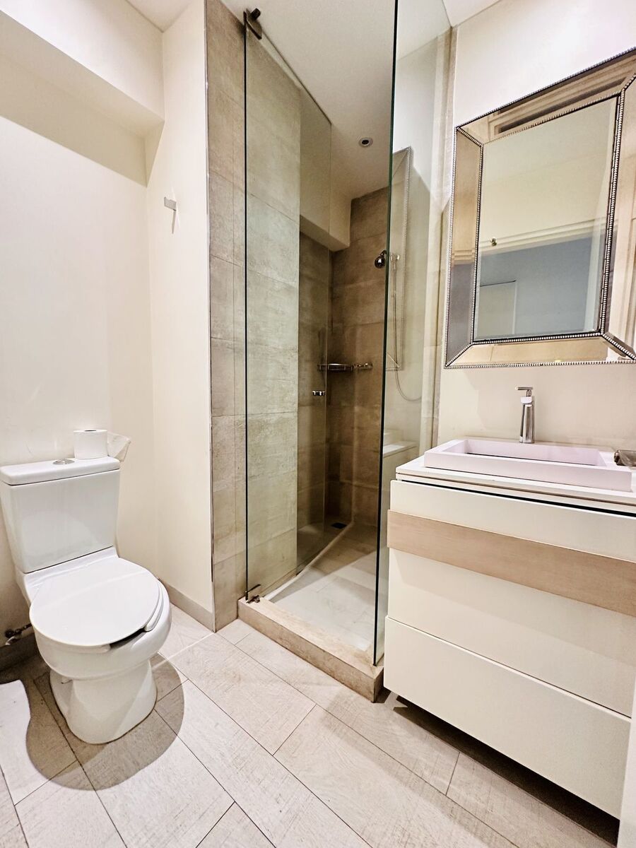 21 of 23: BAÑO SEGUNDA RECAMARA