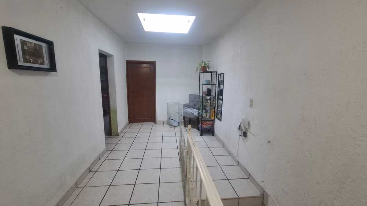 8 de 27