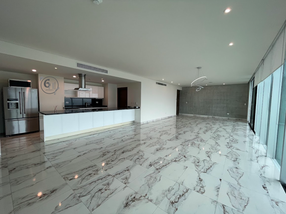 2 de 16: Sala- Comedor