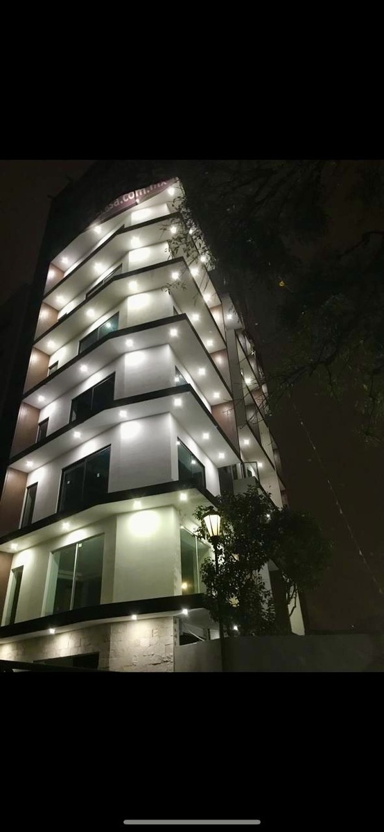 3 de 16