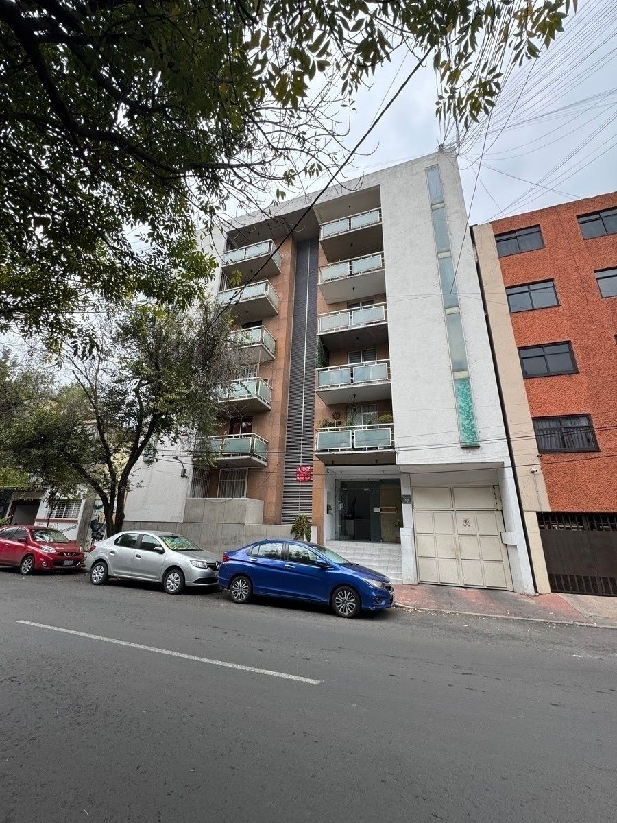 Departamento Anáhuac 1era Sección, esquina Marina Nacional (Torre Pemex)