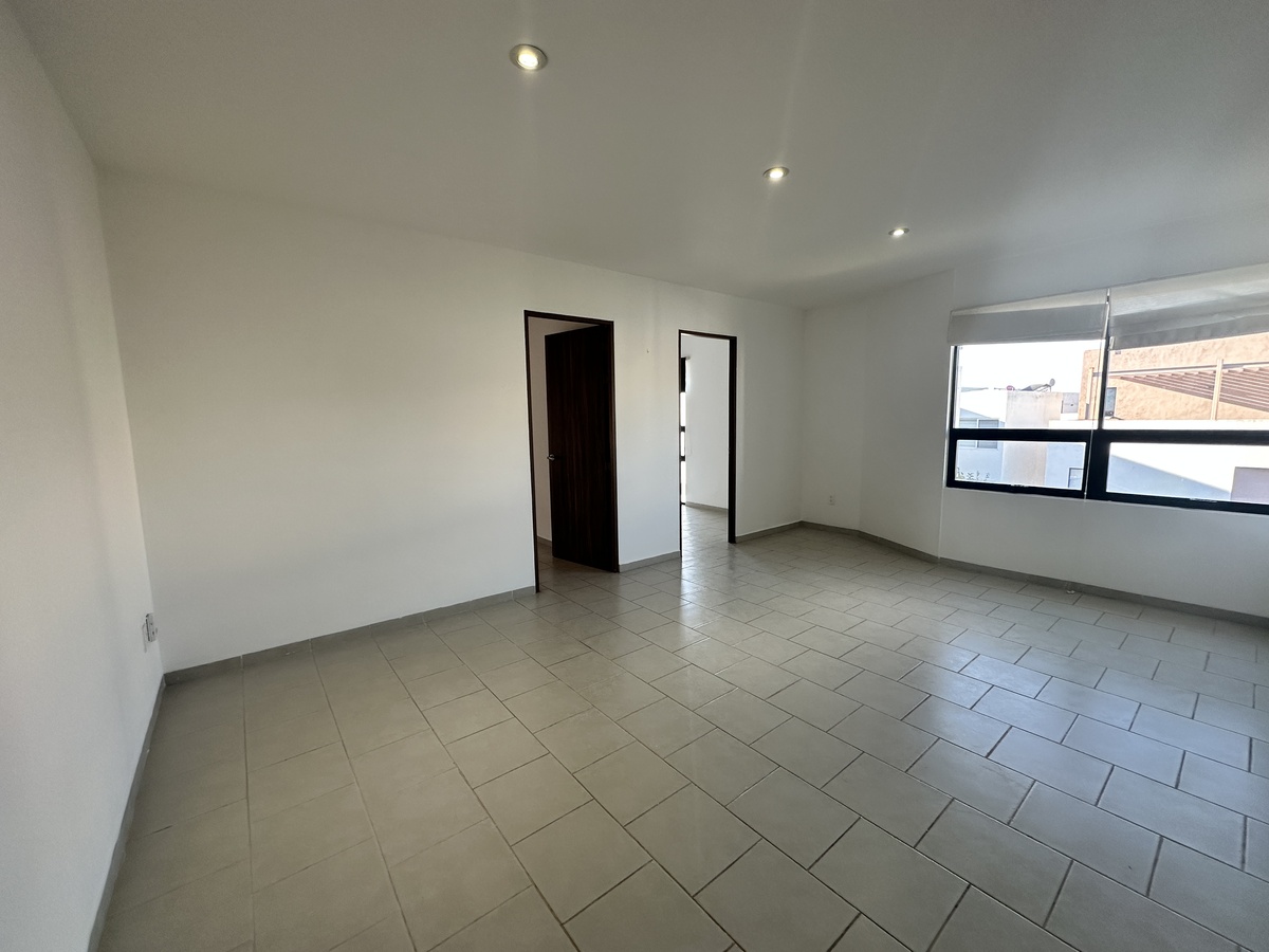 4 of 14: Espacio Sala / Comedor