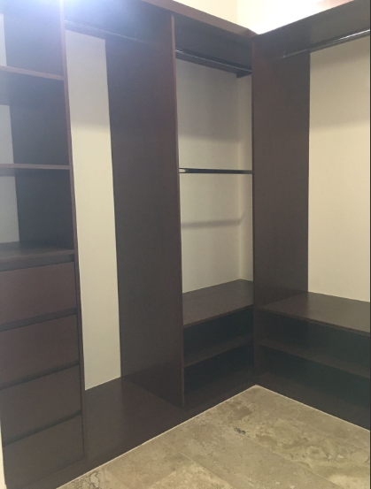 8 de 15: Closet Recámara Principal
