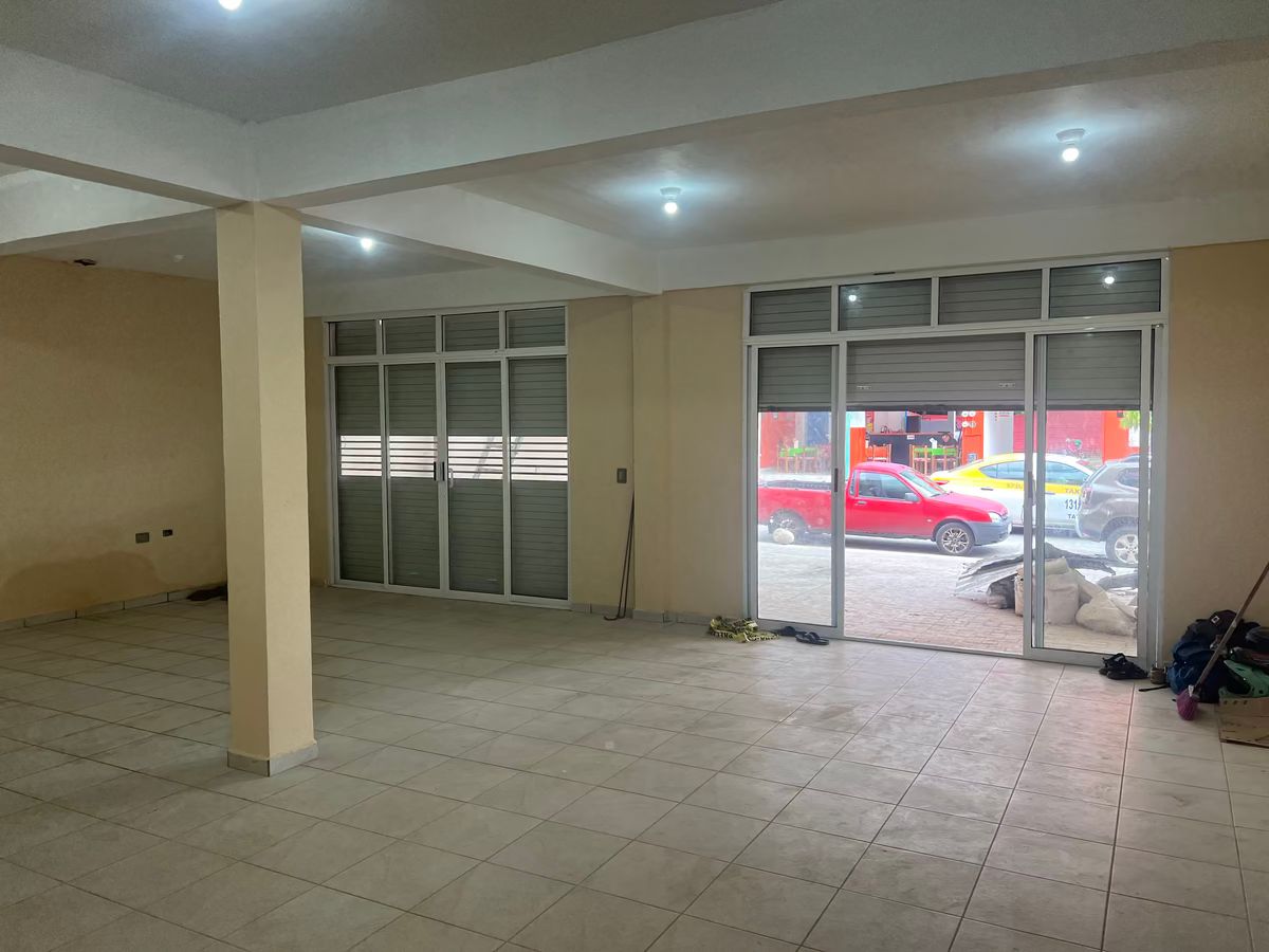 7 de 10: Posibilidad de expandir a 2 locales juntos