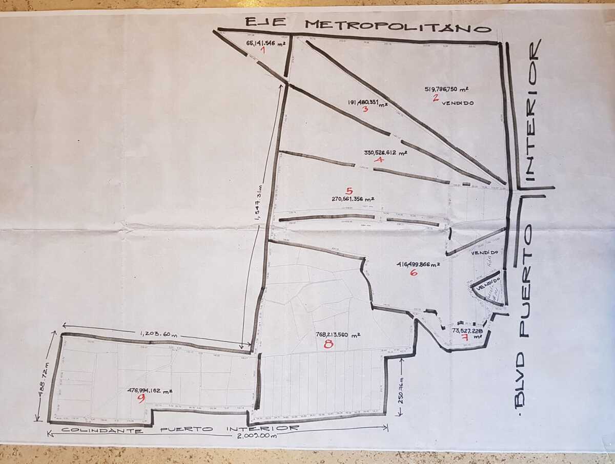 1 of 13: Porciones de terreno lado sur de Eje Metropolitano y Pto Int