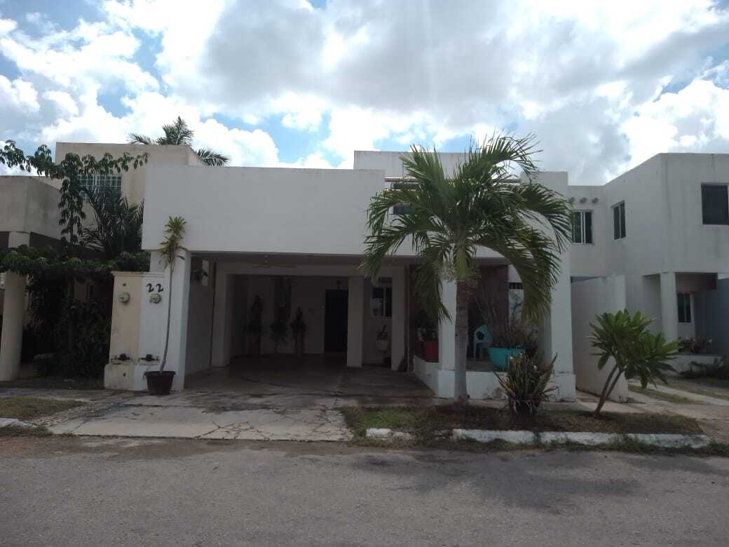 1 de 20: Fachada principal