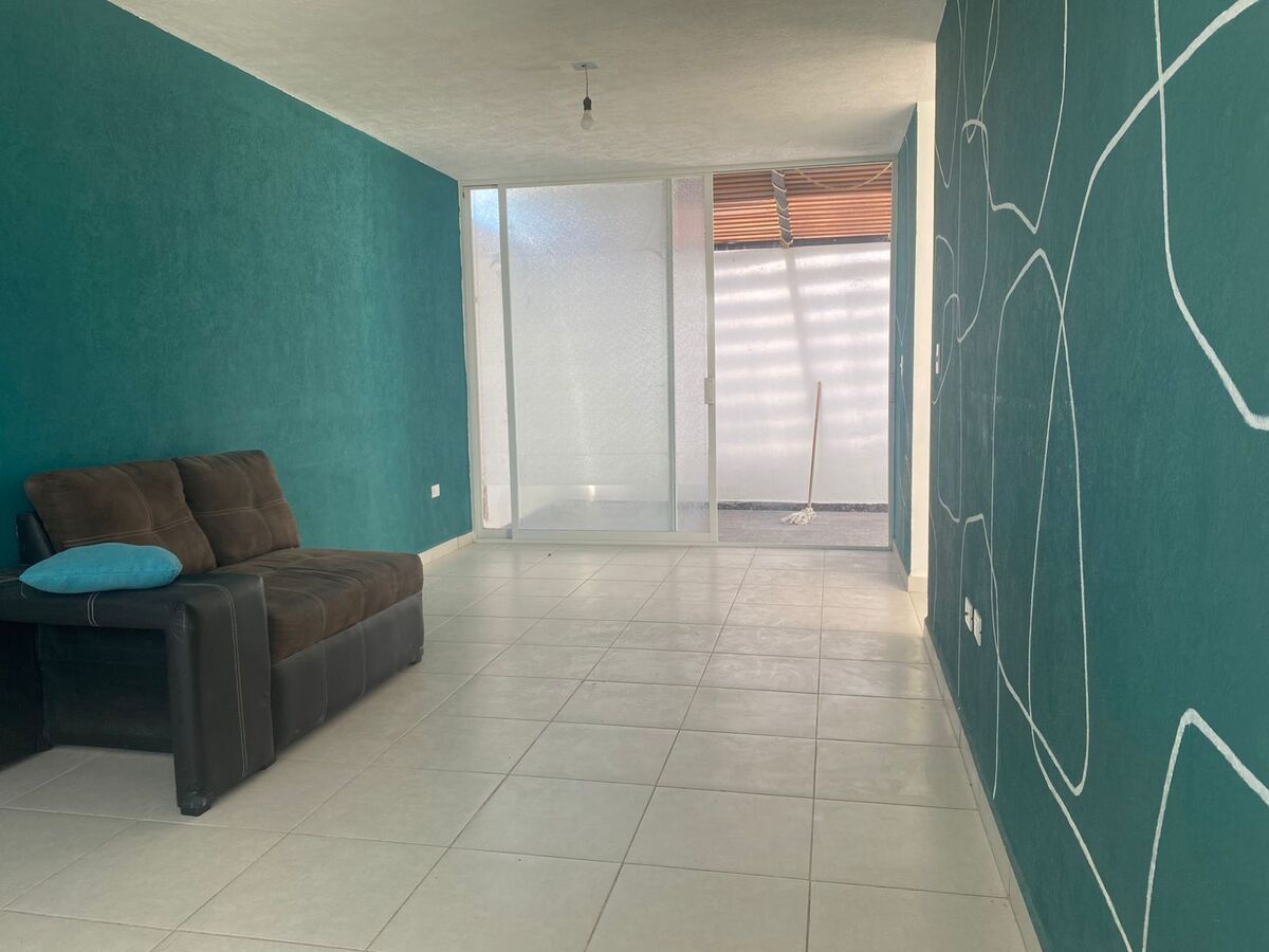 CASA EN RENTA FRACC LA VIDA