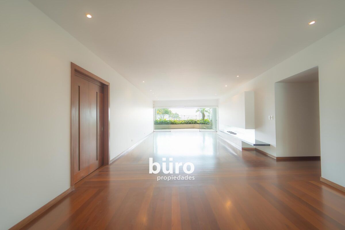 4 de 28: Sala comedor