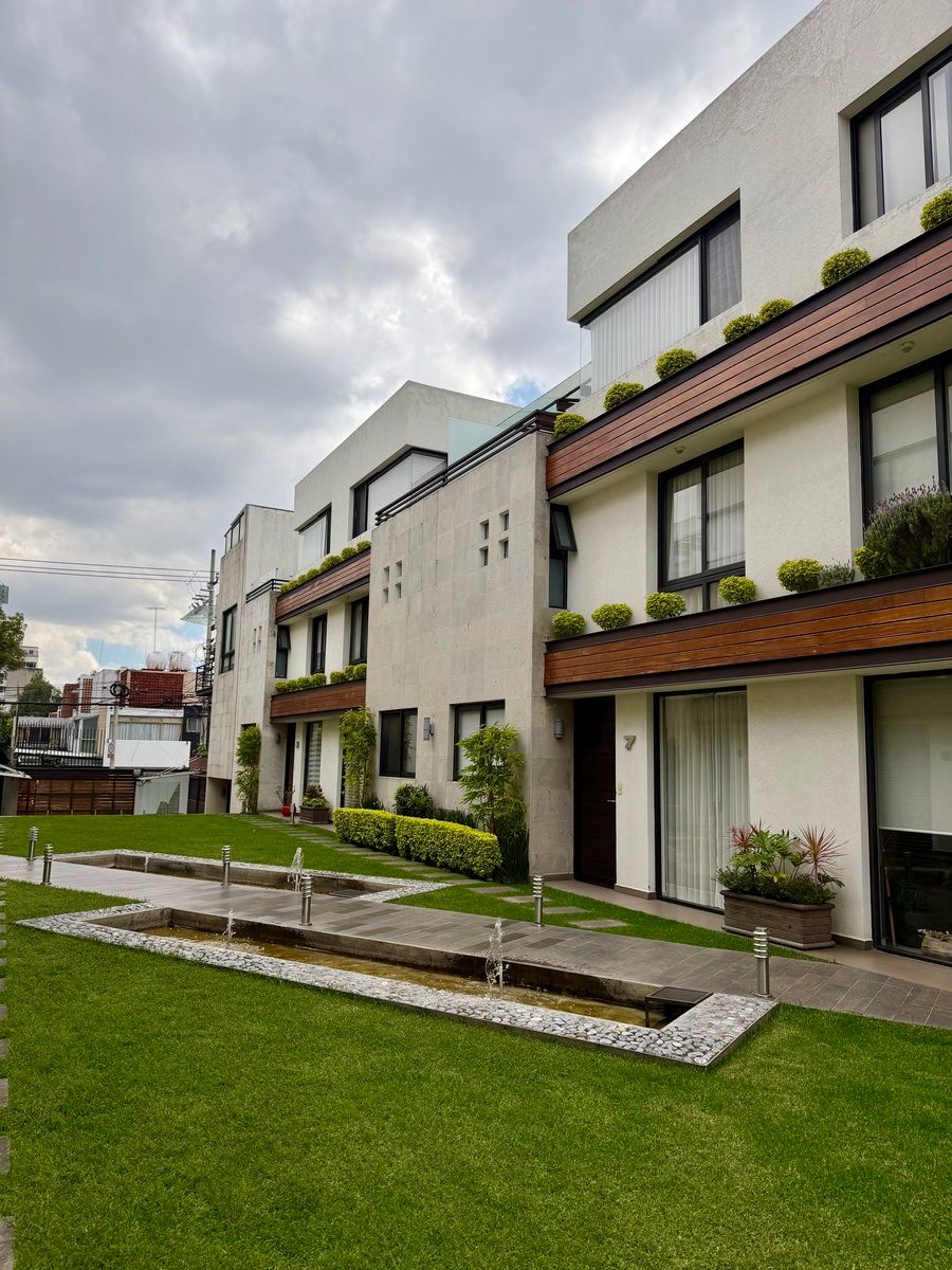 CASA EN VENTA EN LA COL. DEL VALLE - foto 2