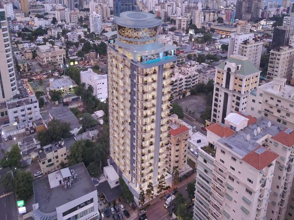 3 de 8