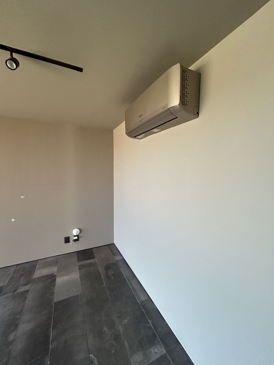 23 de 30: Equipo aire acondicionado