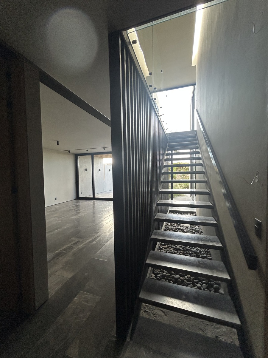 9 de 30: Acceso al segundo piso