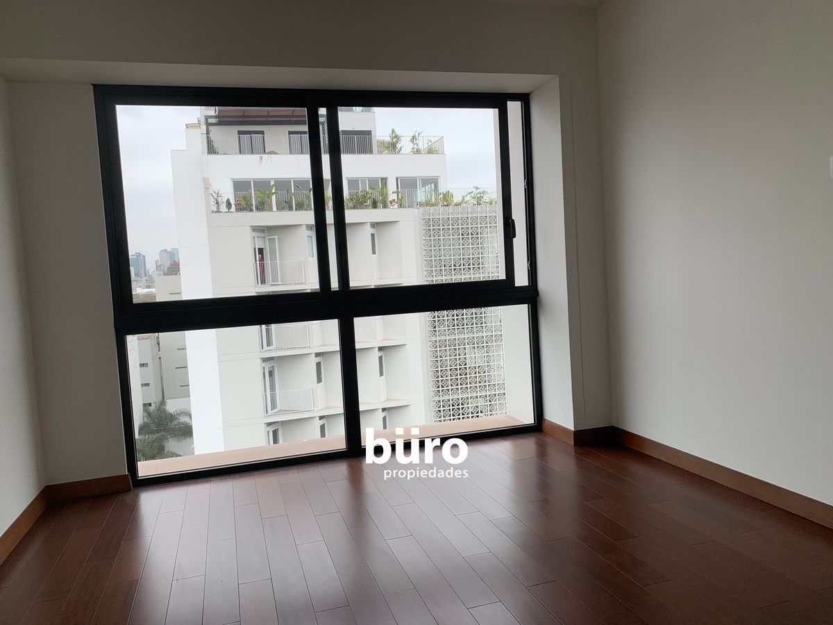 7 de 14: Primer Nivel: Dormitorio Principal