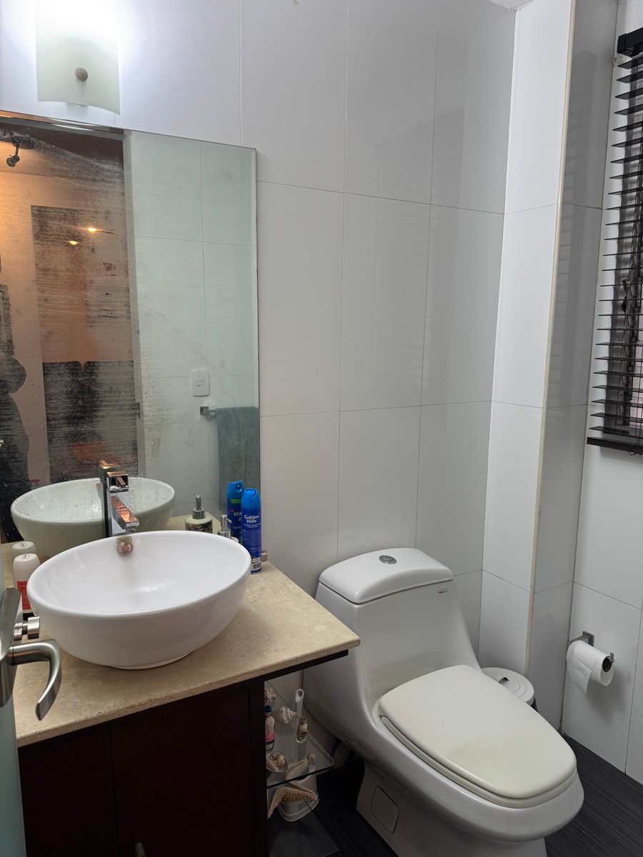 4 de 15: Baño de visitas