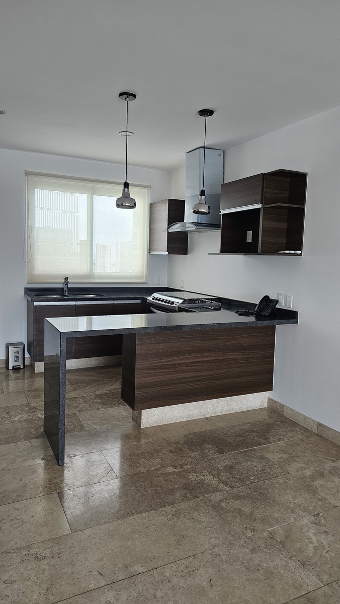 2 of 9: Cocina