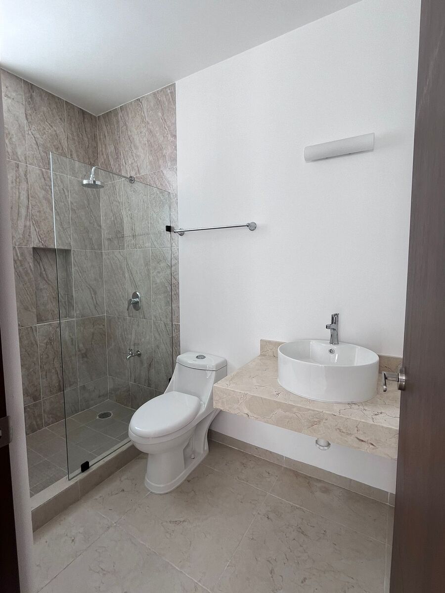 15 de 22: Baño comoleto