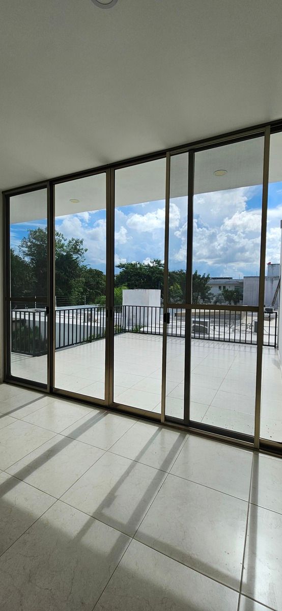 11 de 32: Terraza segundo piso