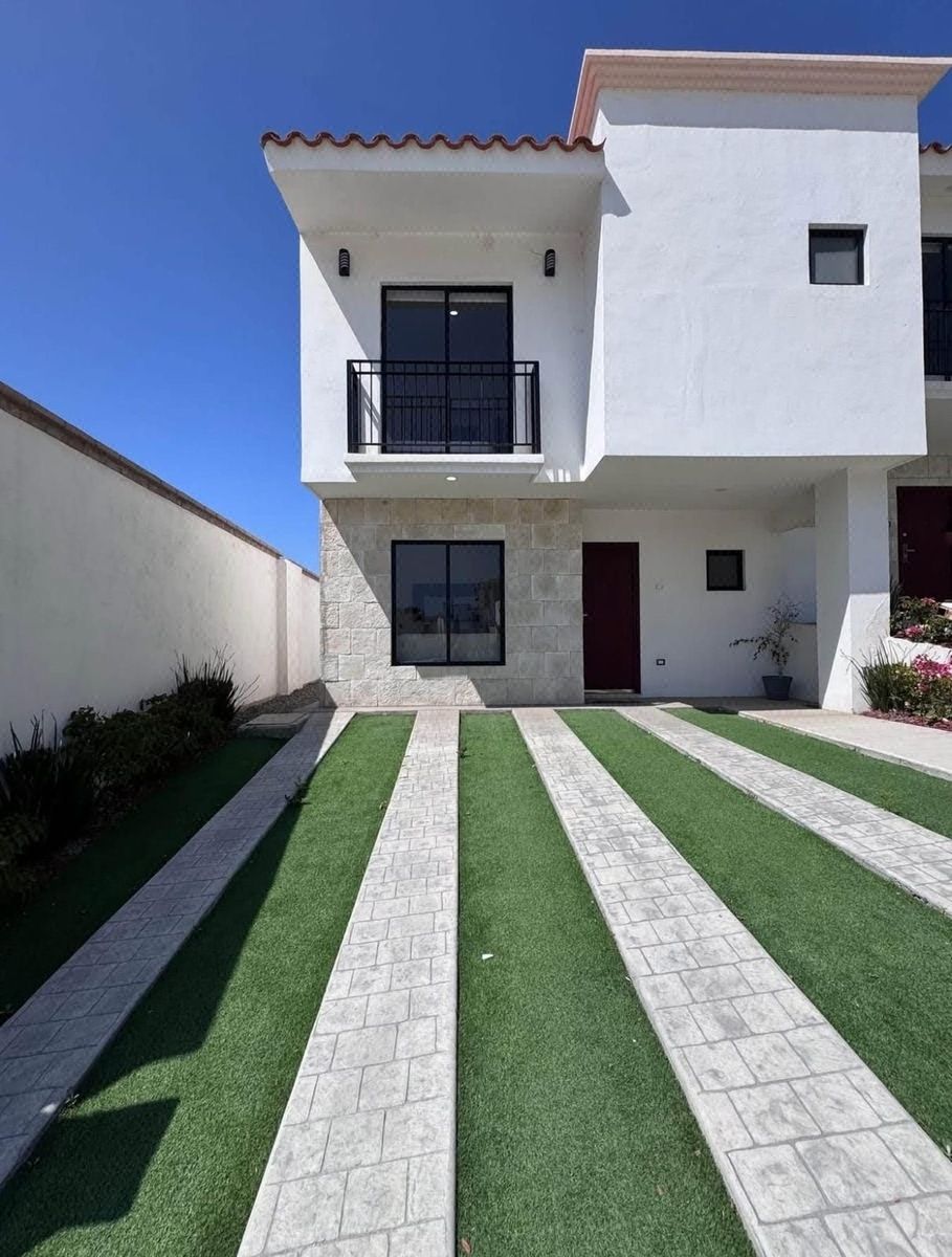 Venta de Casa Modelo Azur en Privada Viñedos del Mar en el Sauzal