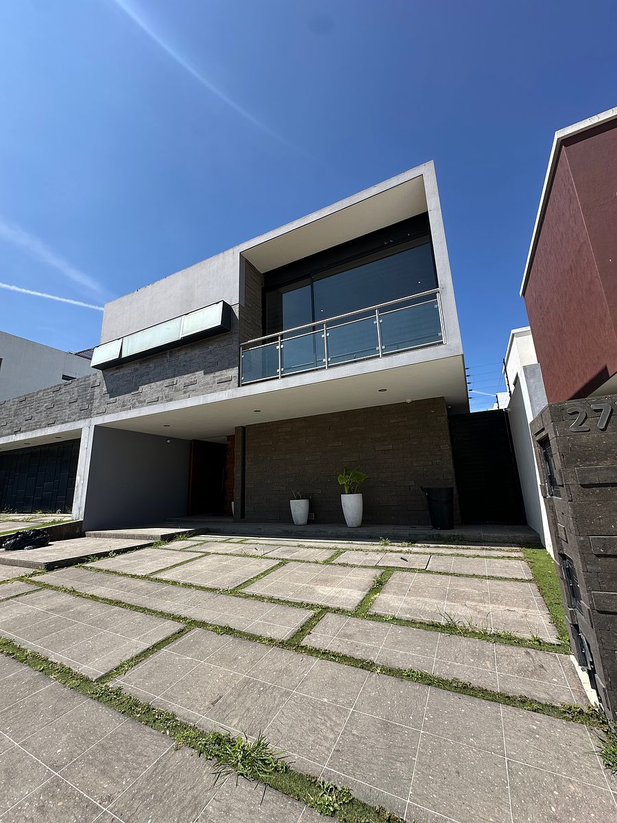 RENT HOUSE IN VALLE IMPERIAL ZAPOPAN, photo 1 of 27