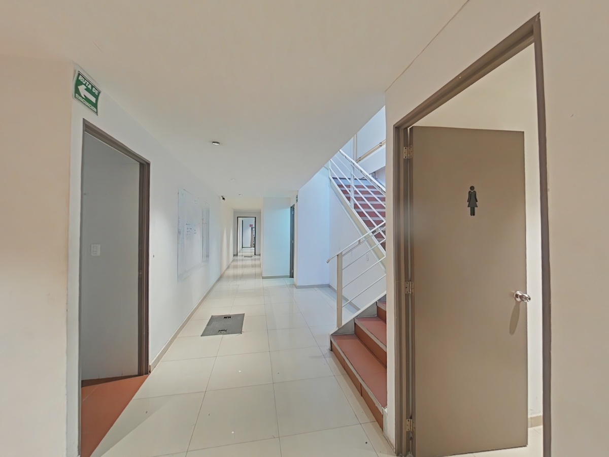 5 de 16: Interior areas divididas