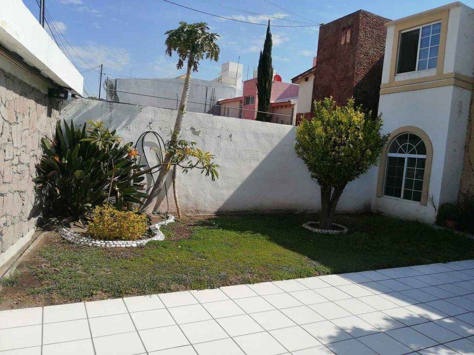 4 de 12