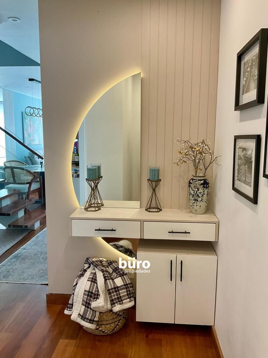 11 de 17: Hall de Ingreso