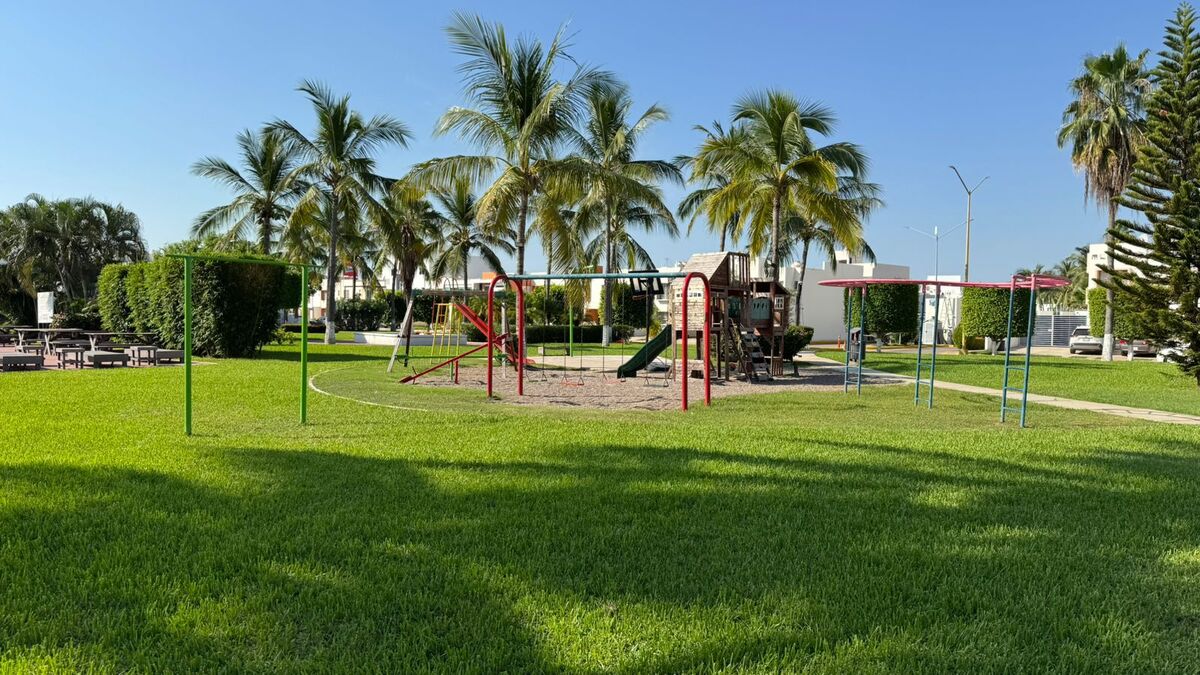 8 de 33