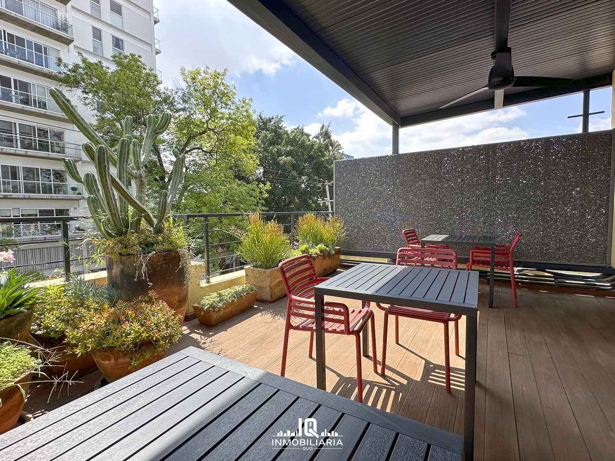 44 de 50: TERRAZA