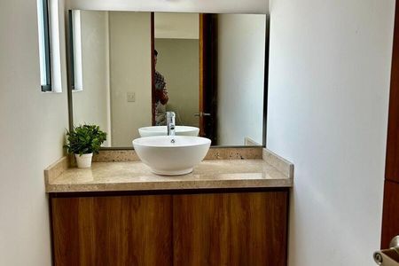 Frente a Sonterra: casa equipada con estilo y ubicación privilegiada