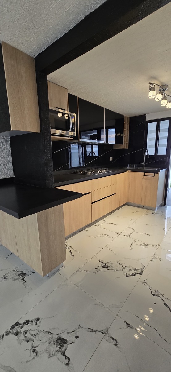 4 de 35: Casa en Venta en Antares Cocina