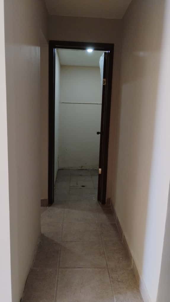 8 de 11: Pequeño almacen