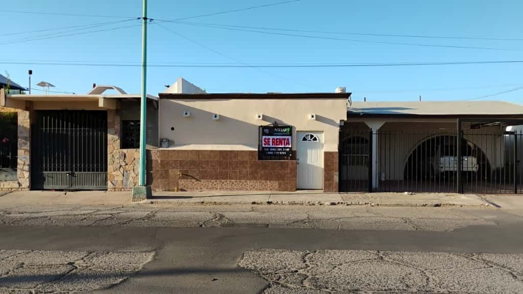 1 de 11: Entrada, principal, calle Madereros