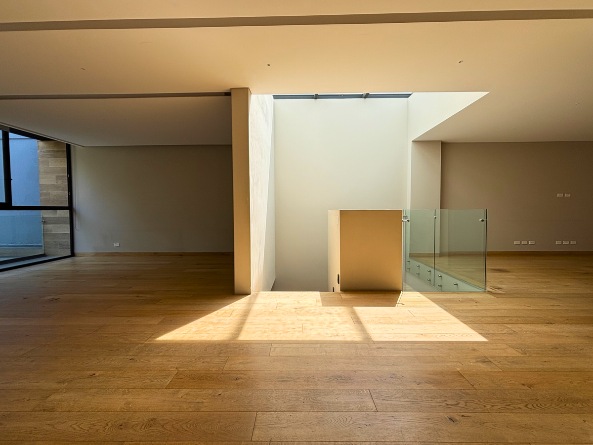 4 of 22: sala