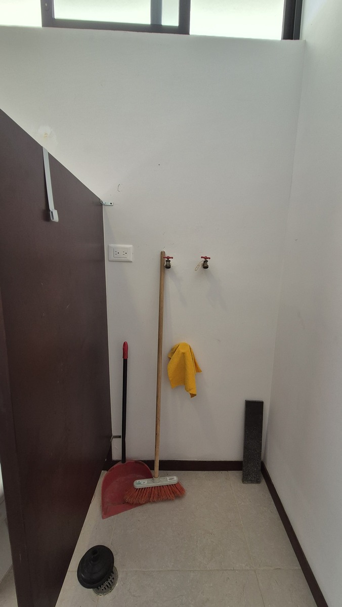 18 de 25: Instalación para lavadora
