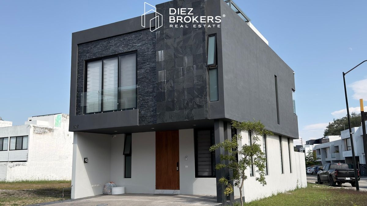 Casa en venta -Punto Sur Este Residencial, Santa Anita. - foto 1
