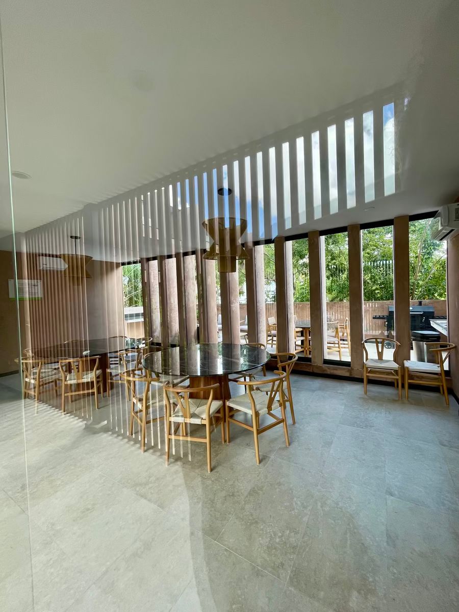 20 de 40: Comedor con area de asadores