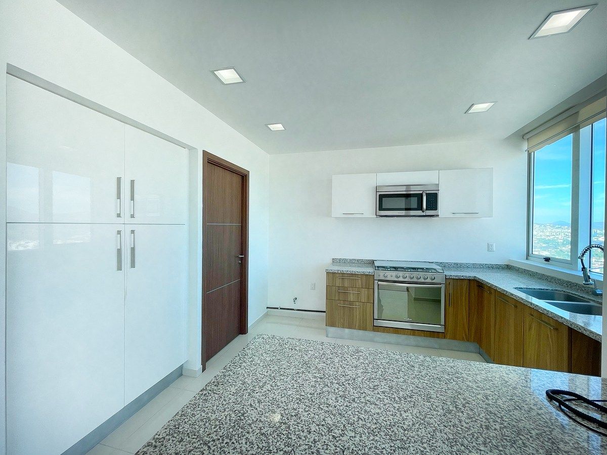 Renta Departamento con vista increíble en Juriquilla Towers