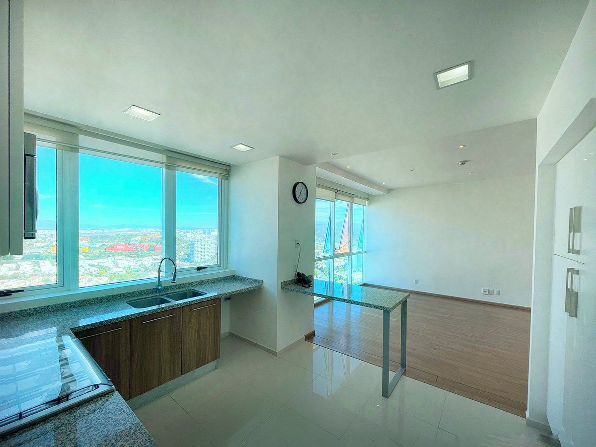 Renta Departamento con vista increíble en Juriquilla Towers