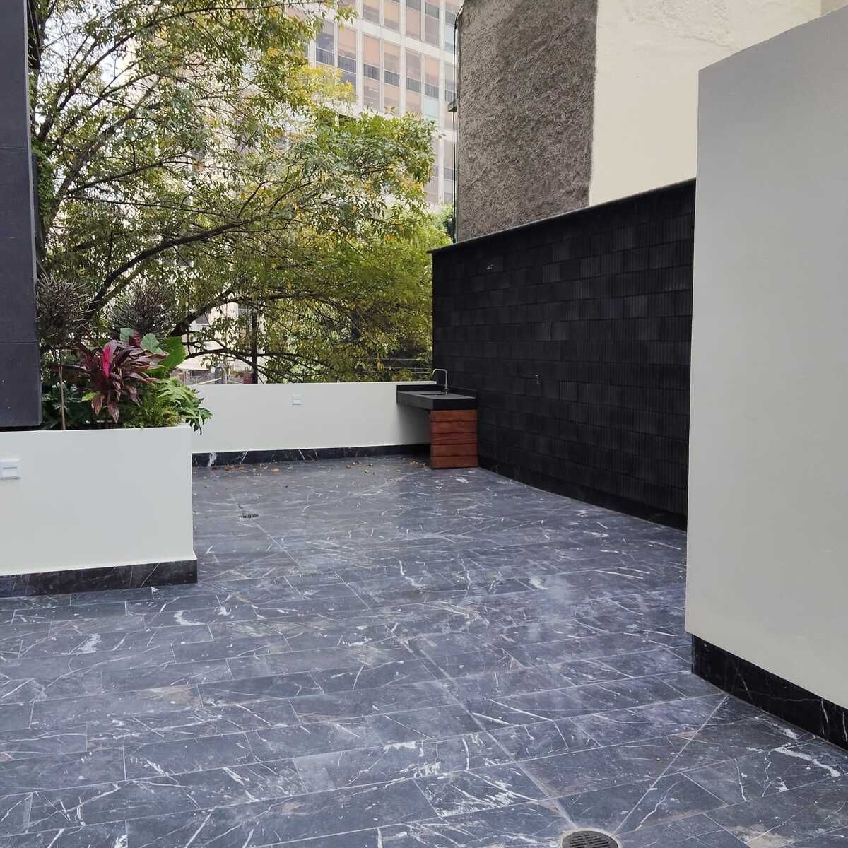 21 of 33: Terraza Común