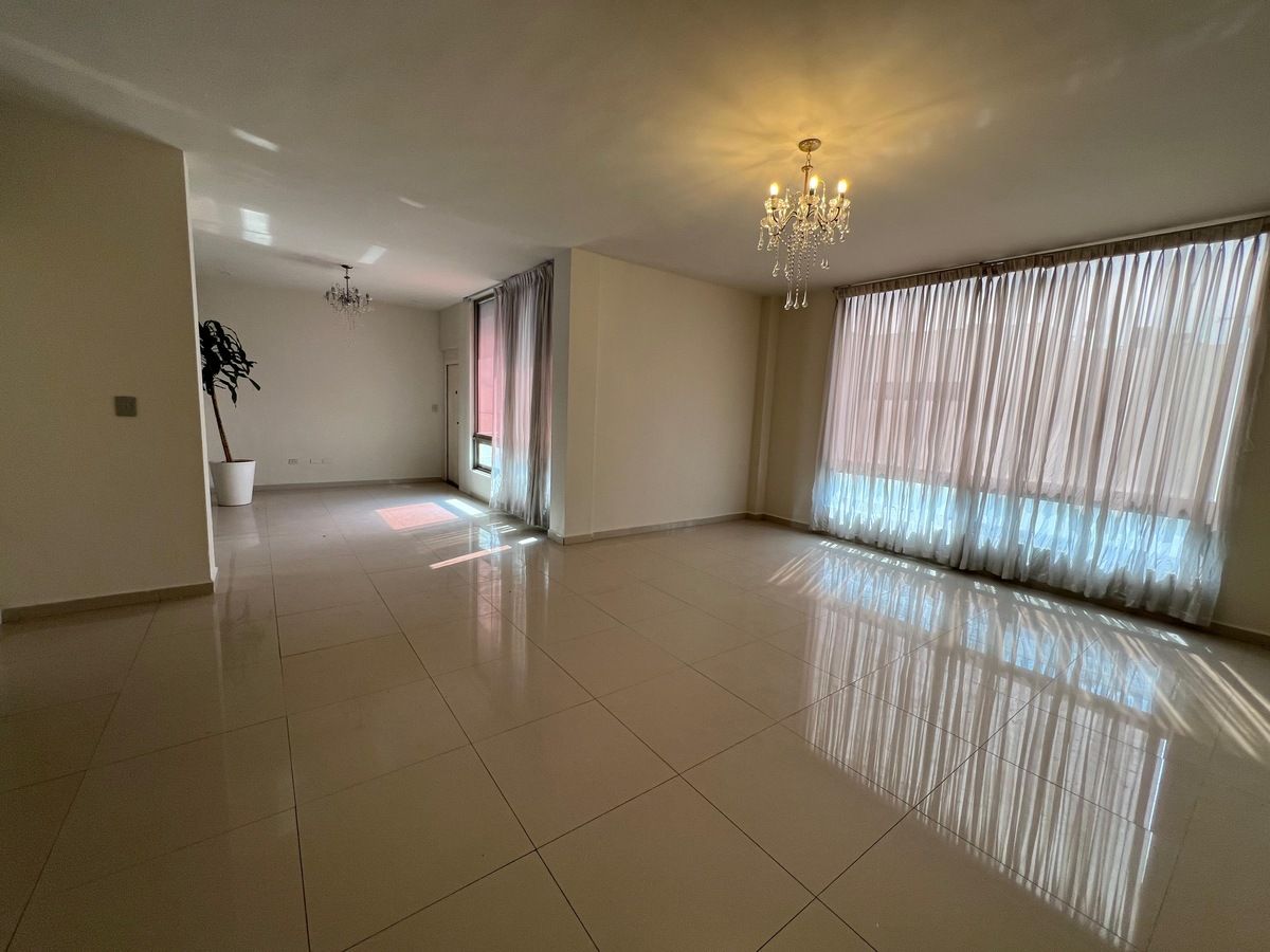 Casa em Colinas del Valle, Monterrey, foto 3 de 15