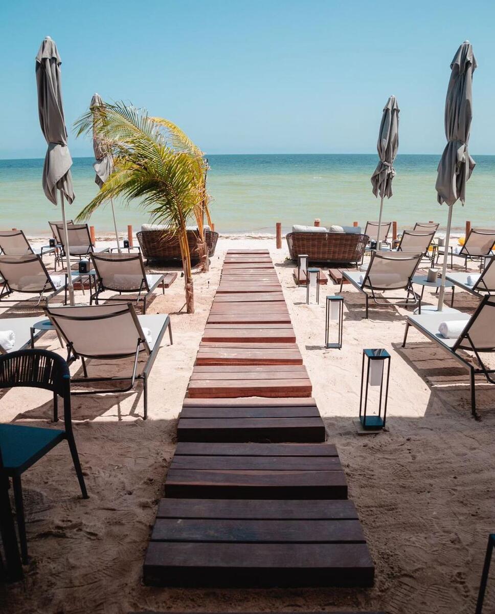 1 de 10: CLUB DE PLAYA