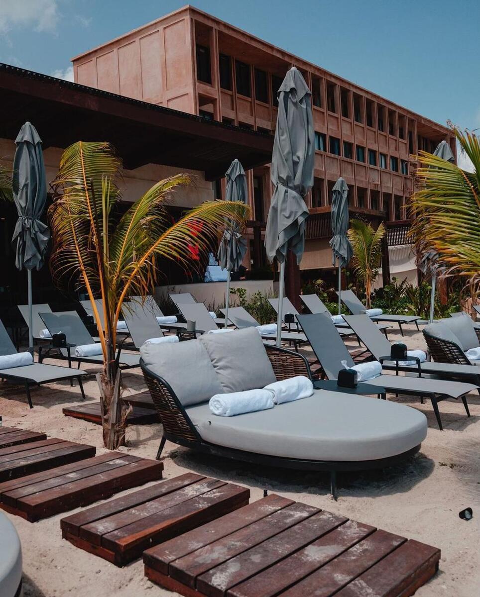 2 de 10: CLUB DE PLAYA