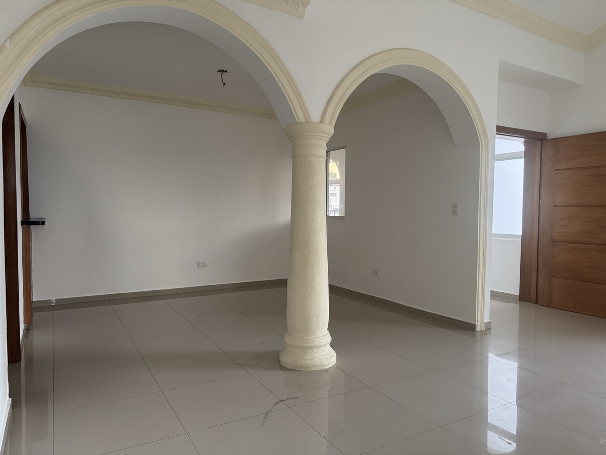 7 of 16: Dining area