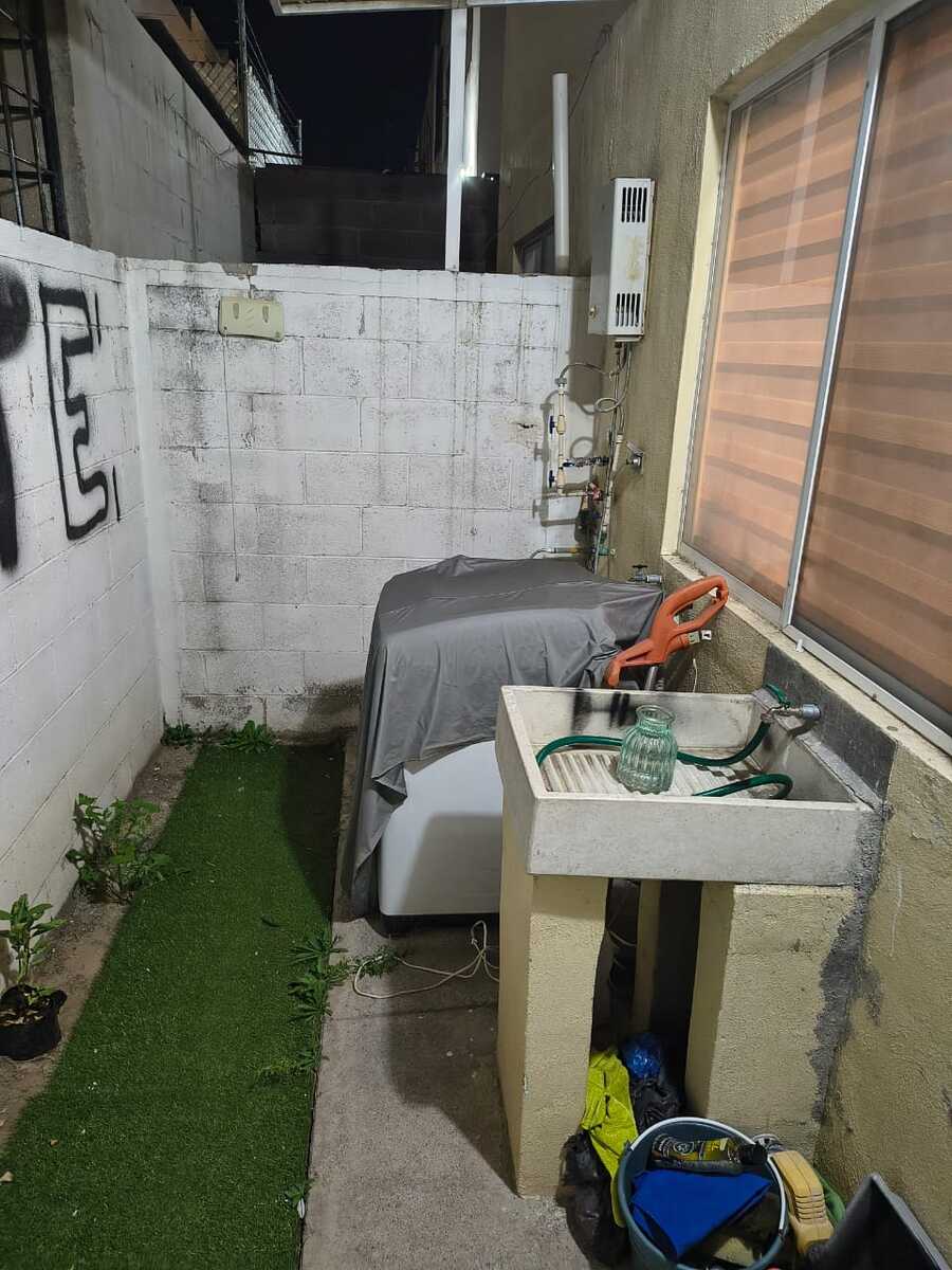23 de 32