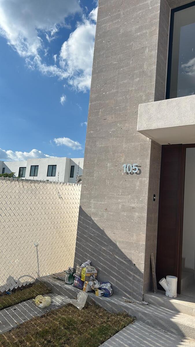 4 de 28