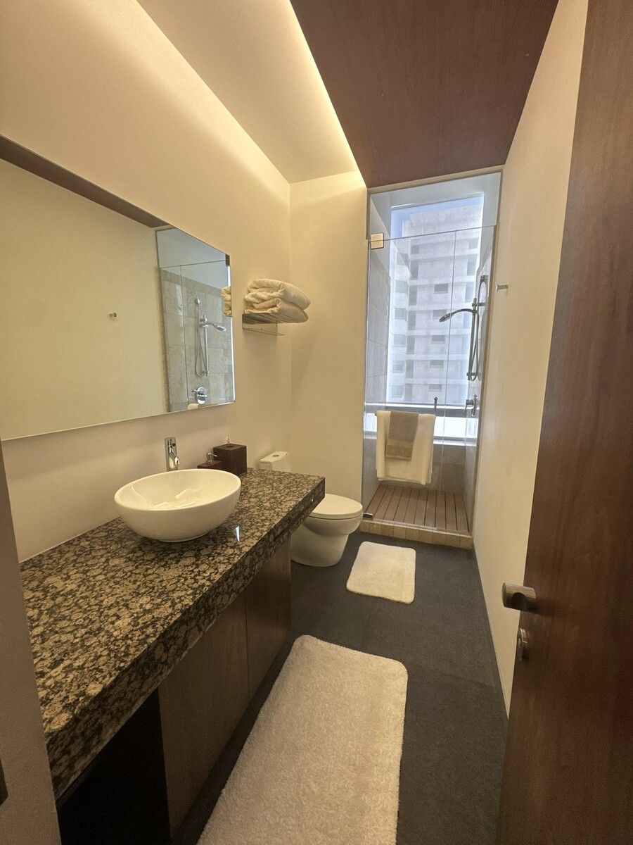 10 de 23: Baño de Recámara PB