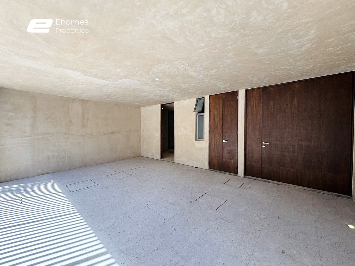 36 de 36: ESTACIONAMIENTO