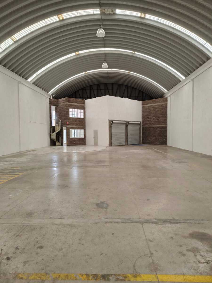 3 de 16: Renta nave 700 m2, Parque Bernardo Quintana, Querétaro