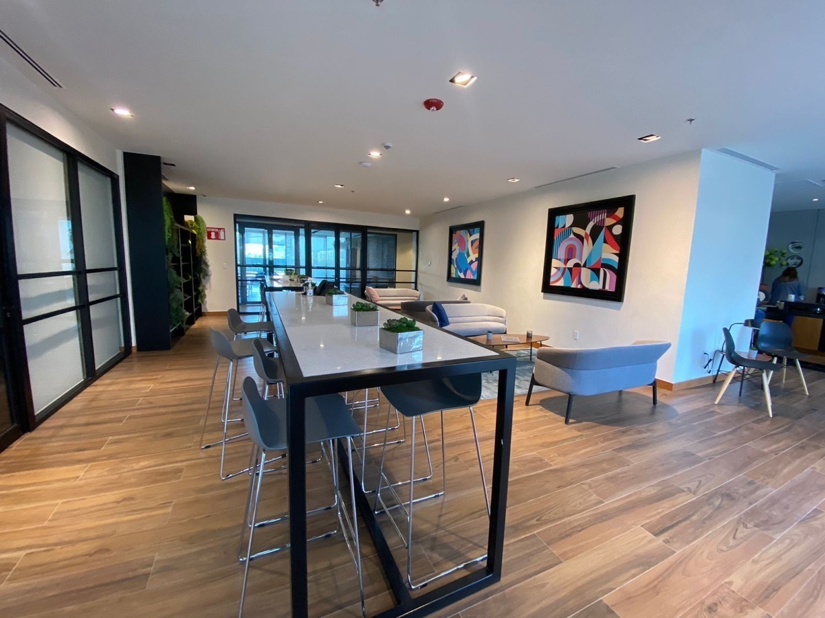 18 de 24: COWORK